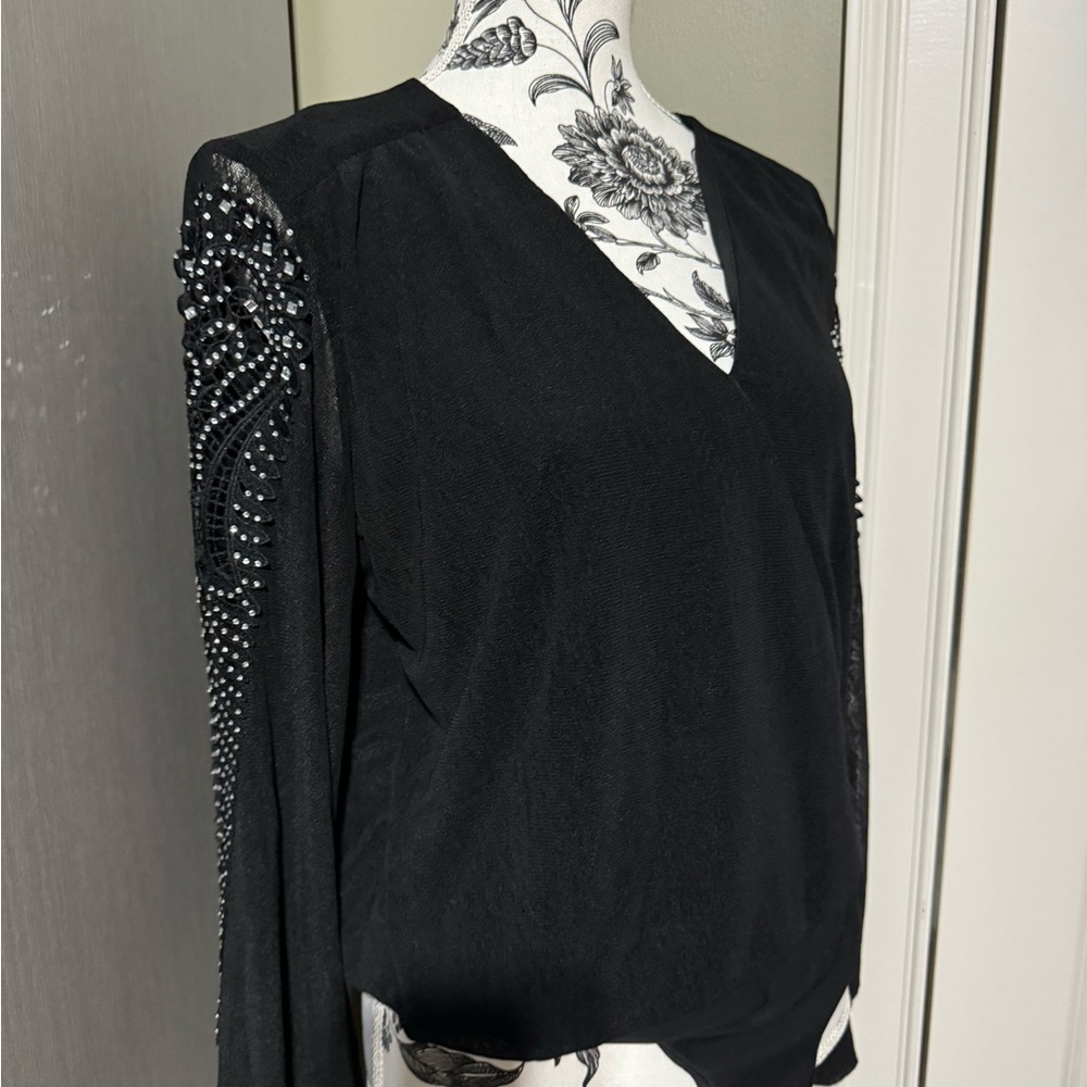 Ember Women's Size XL Black Long Sleeve V-Neck Bodysuit.
Rhinestone